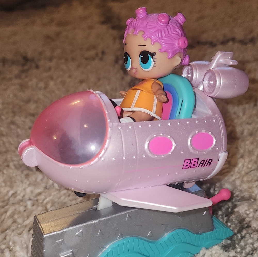 LOL airplane with doll
